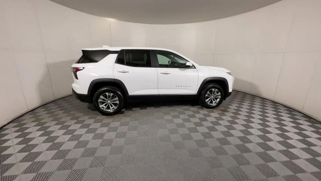 new 2026 Chevrolet Equinox car, priced at $29,887