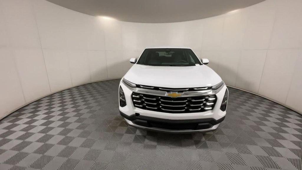 new 2026 Chevrolet Equinox car, priced at $29,887