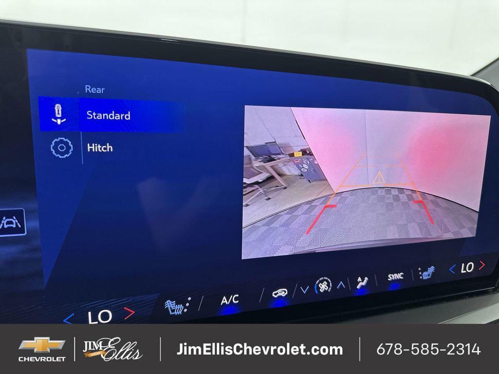 used 2025 Chevrolet Traverse car, priced at $38,000