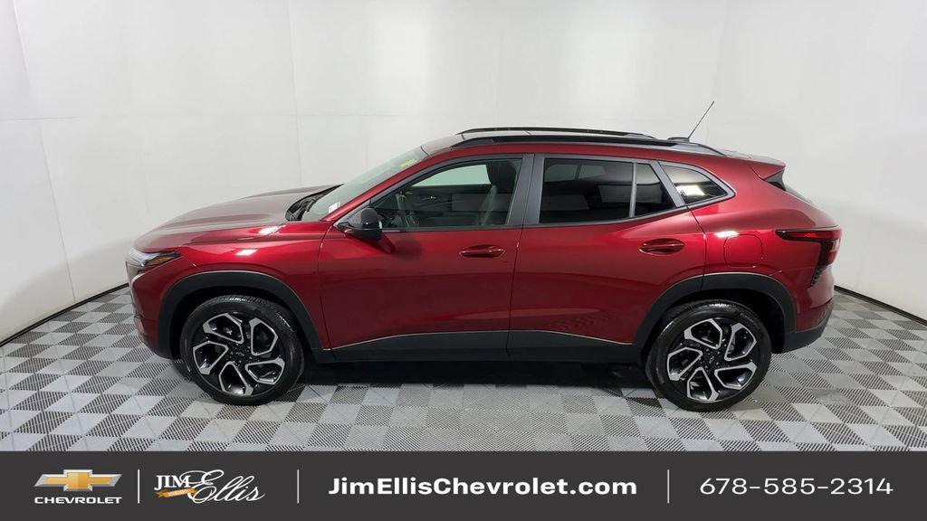 used 2024 Chevrolet Trax car, priced at $23,410