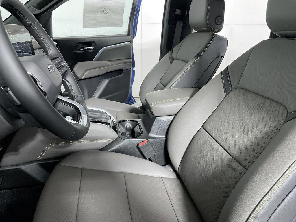 new 2025 Chevrolet Colorado car, priced at $51,632