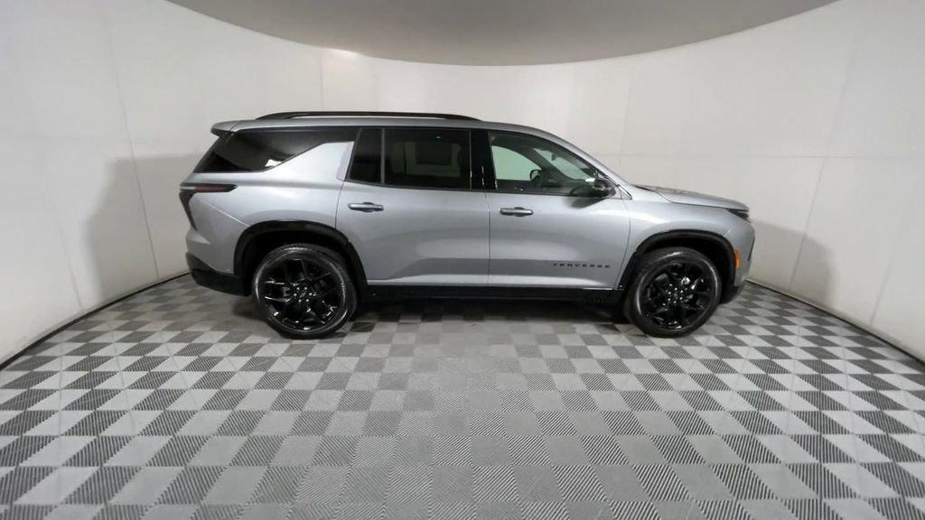 new 2026 Chevrolet Traverse car, priced at $59,593