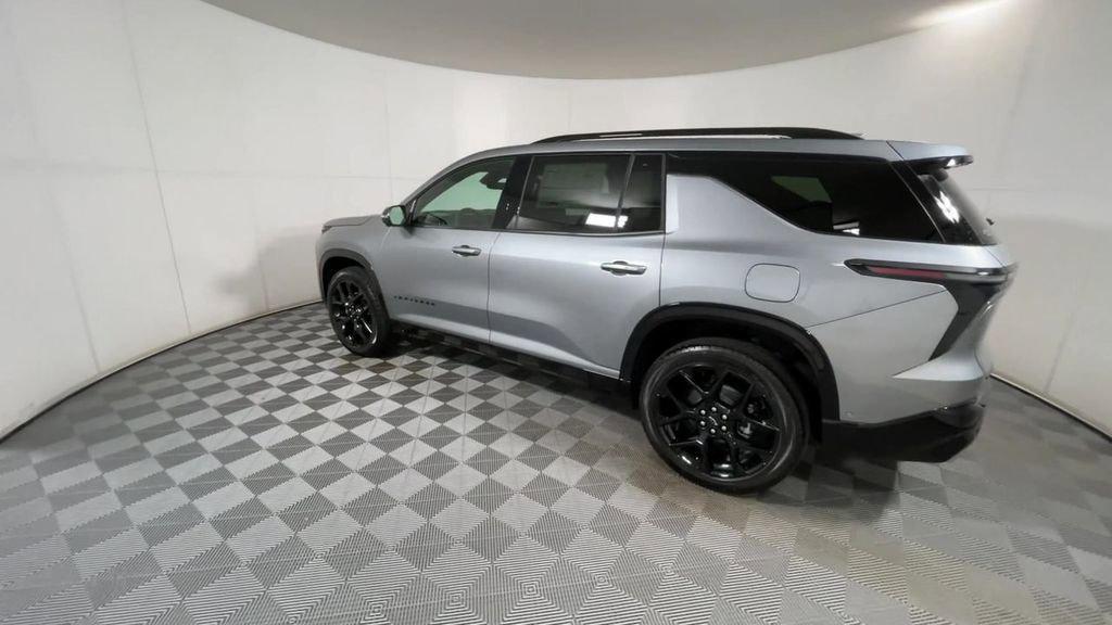 new 2026 Chevrolet Traverse car, priced at $59,593