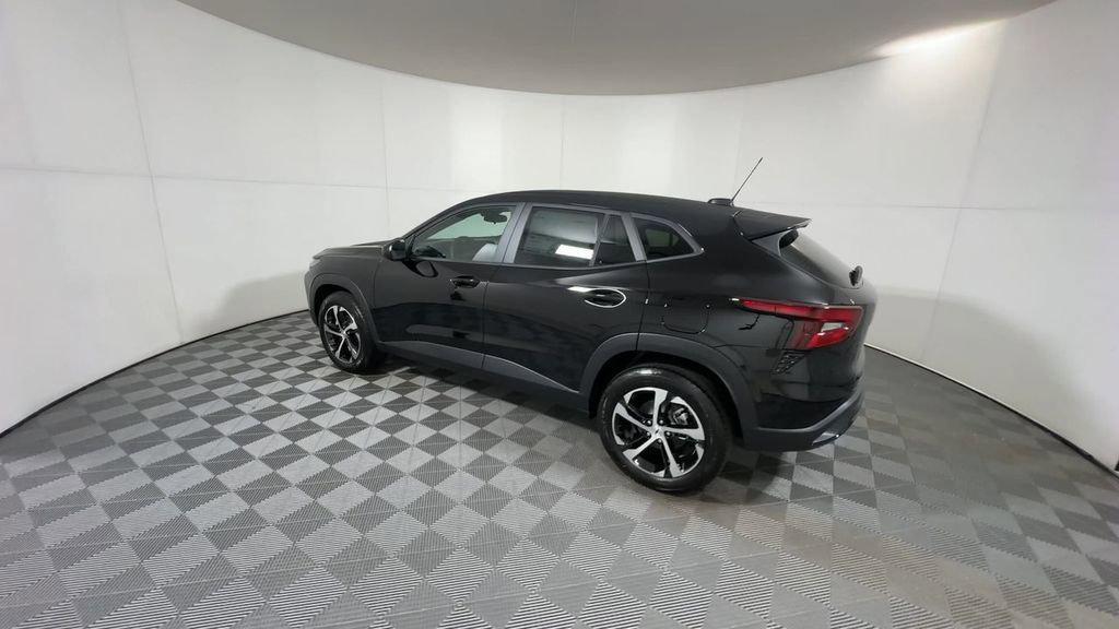 new 2026 Chevrolet Trax car, priced at $25,599