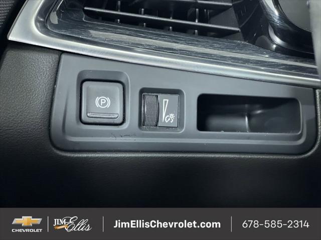 used 2023 Cadillac XT5 car, priced at $28,000