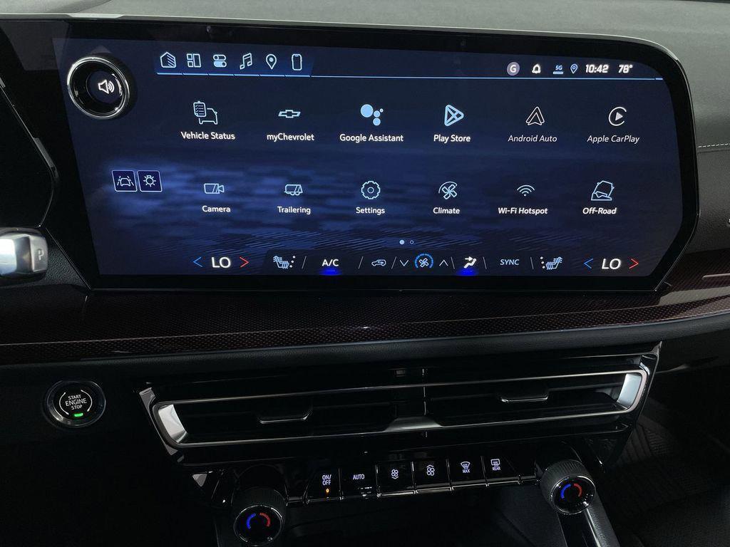 new 2026 Chevrolet Traverse car, priced at $51,058