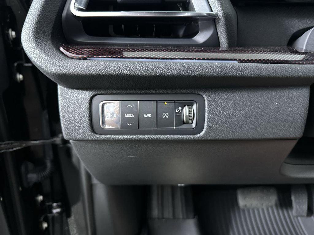 new 2026 Chevrolet Traverse car, priced at $56,113