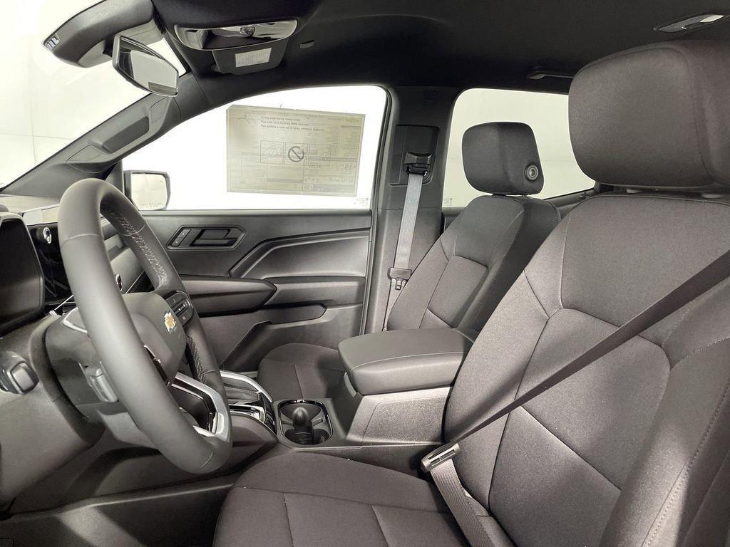 new 2025 Chevrolet Colorado car, priced at $37,570
