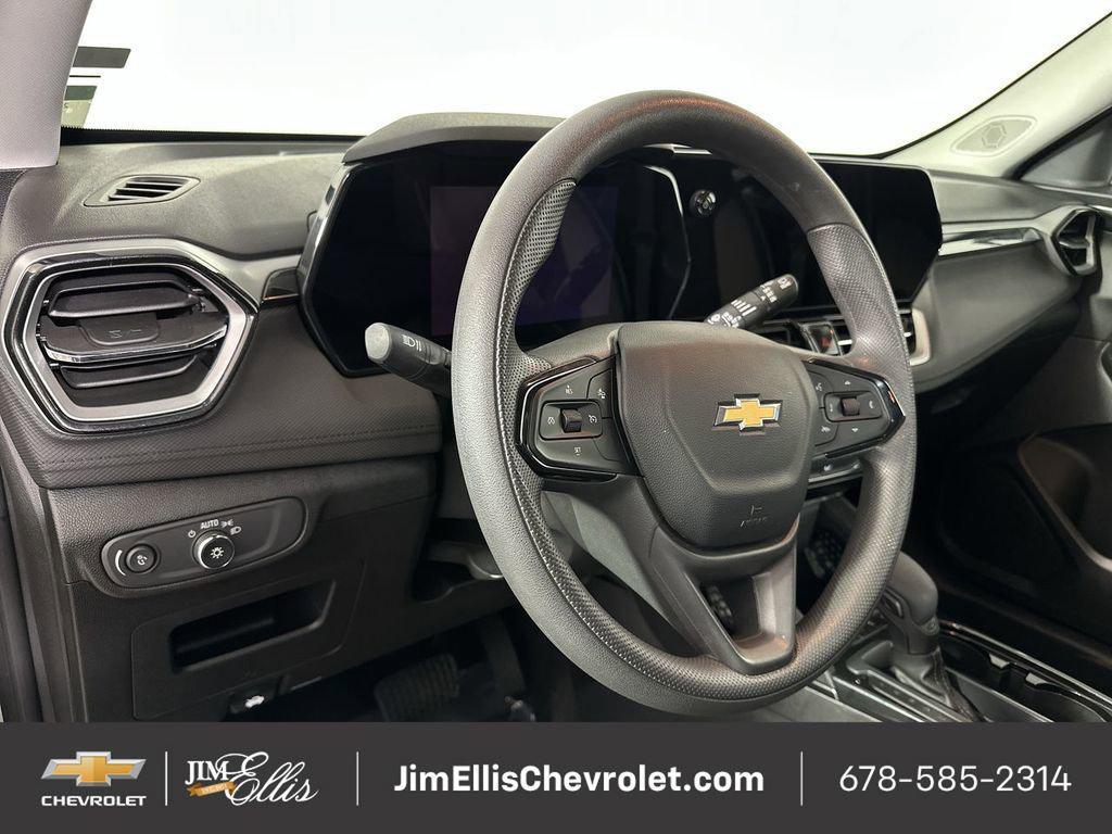 used 2025 Chevrolet TrailBlazer car, priced at $22,500