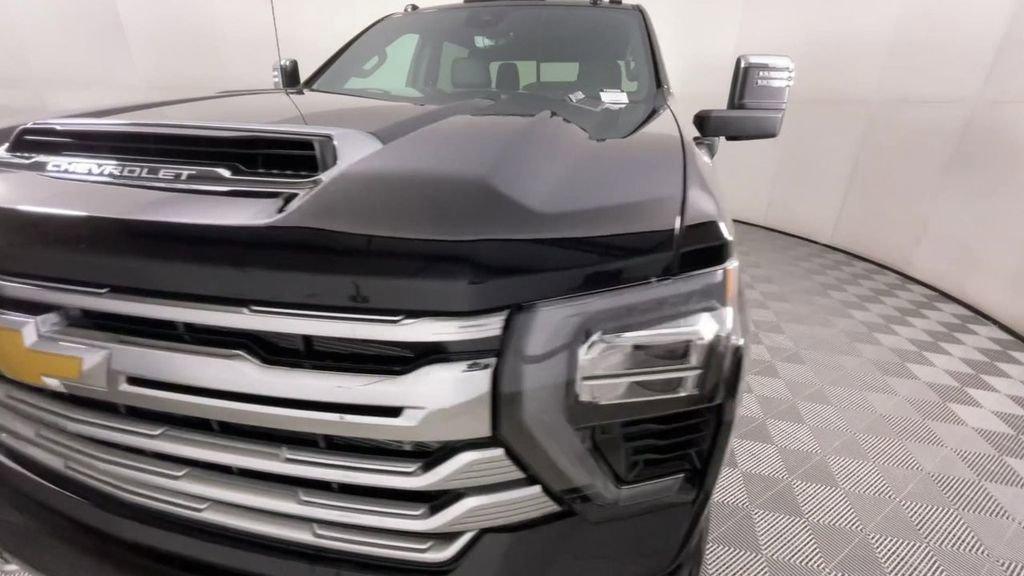 new 2025 Chevrolet Silverado 3500 car, priced at $92,555