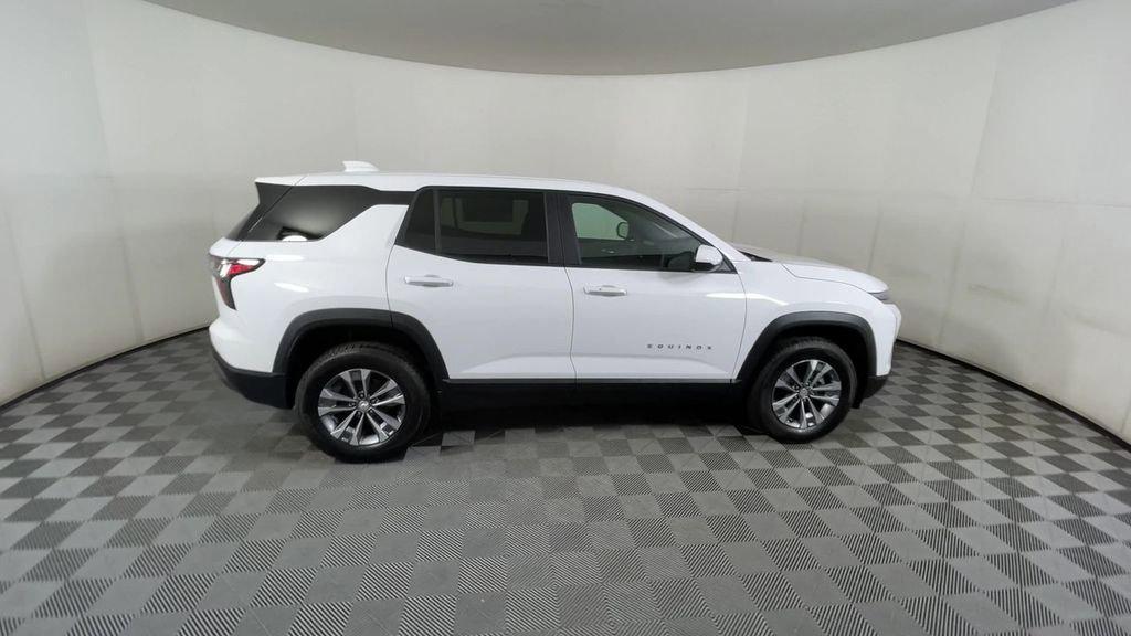 new 2026 Chevrolet Equinox car, priced at $28,887