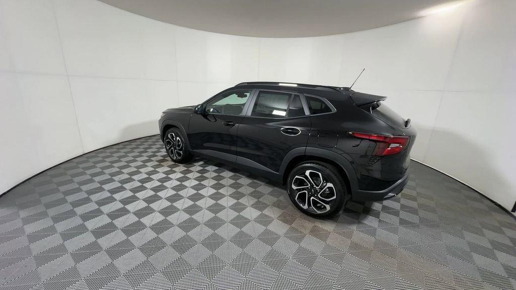 new 2026 Chevrolet Trax car, priced at $28,229