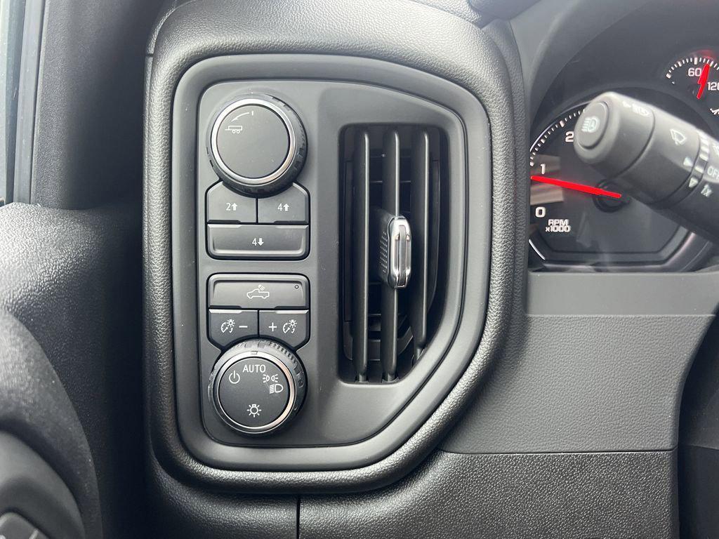 new 2025 Chevrolet Silverado 3500 car, priced at $81,178