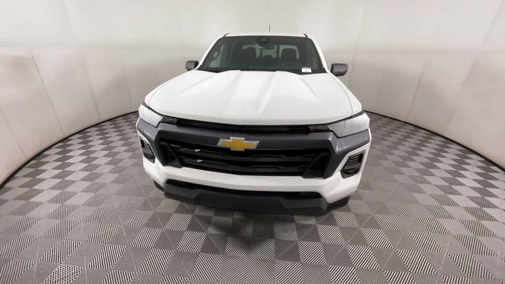 new 2024 Chevrolet Colorado car, priced at $39,800