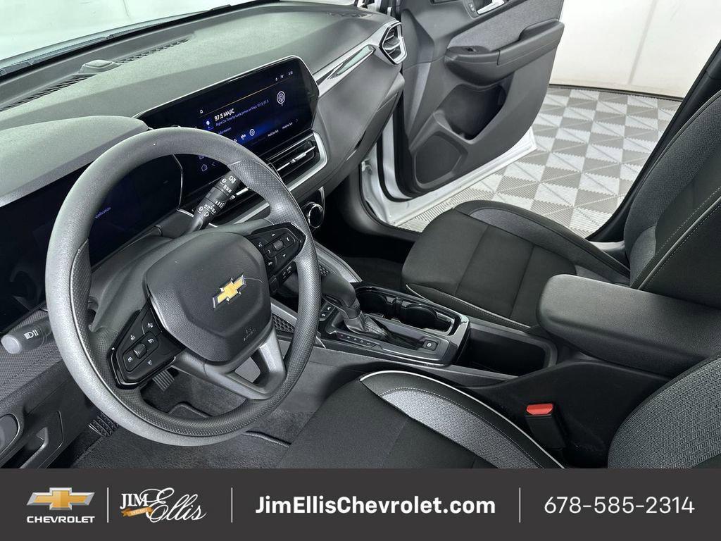 used 2025 Chevrolet TrailBlazer car, priced at $22,000