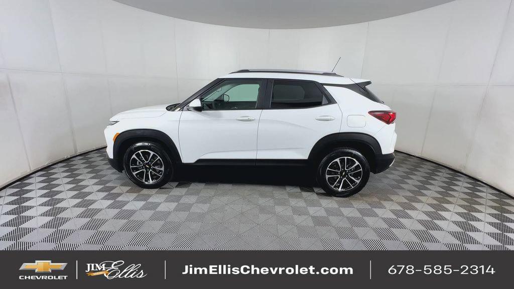 used 2025 Chevrolet TrailBlazer car, priced at $22,000