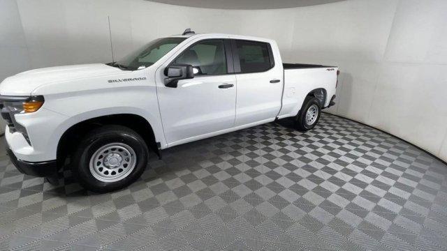 new 2024 Chevrolet Silverado 1500 car, priced at $42,925