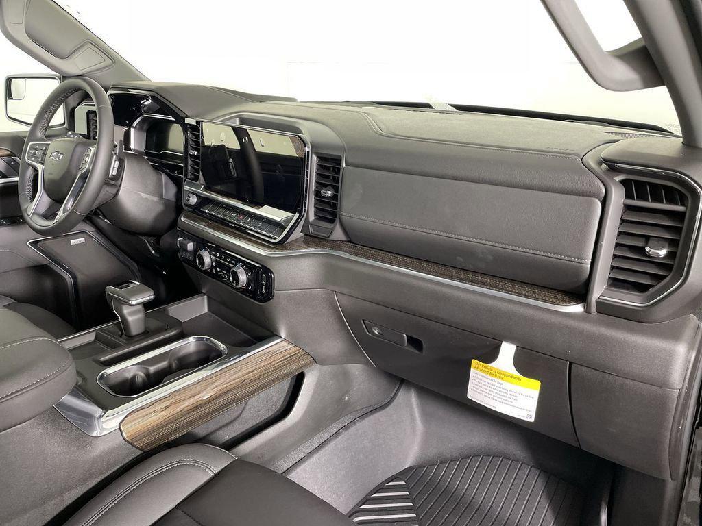 new 2025 Chevrolet Silverado 1500 car, priced at $51,982