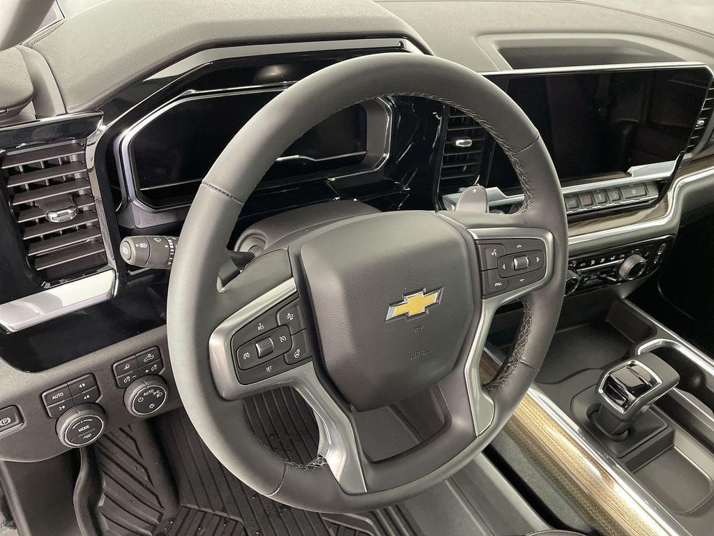 new 2025 Chevrolet Silverado 1500 car, priced at $56,260