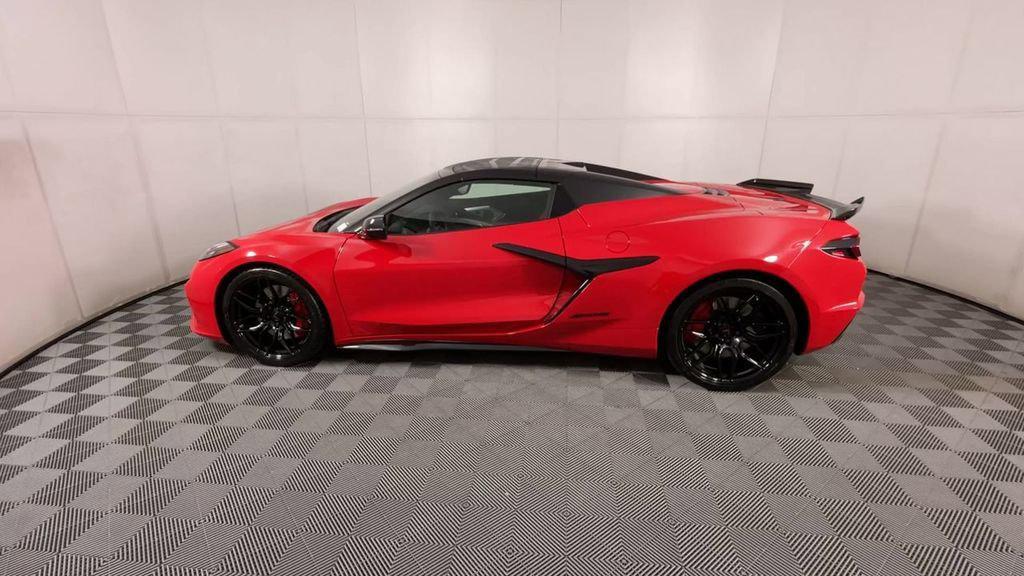 new 2025 Chevrolet Corvette car
