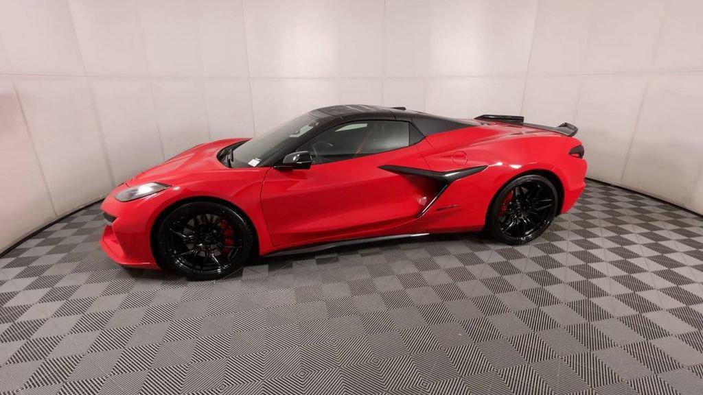 new 2025 Chevrolet Corvette car