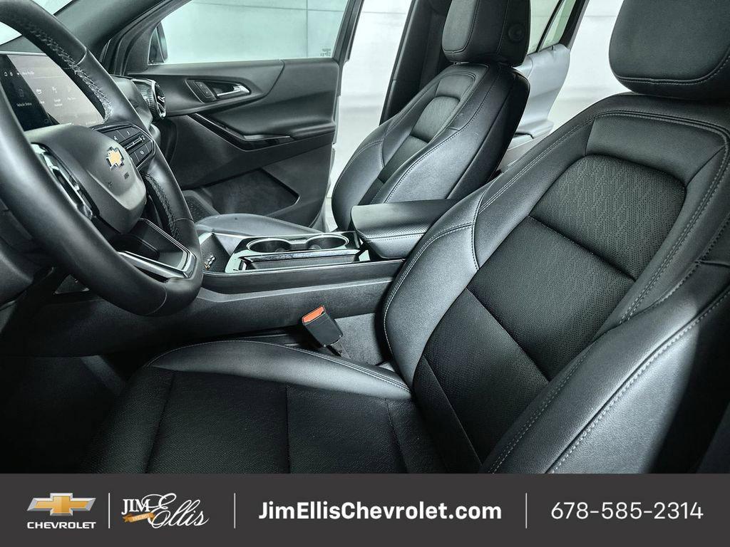 used 2025 Chevrolet Equinox car, priced at $27,171