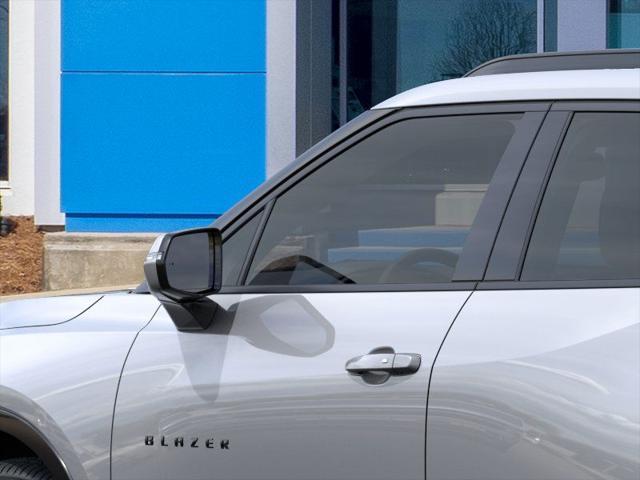 new 2025 Chevrolet Blazer car, priced at $42,077