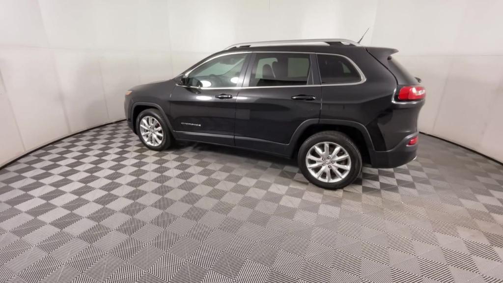 used 2014 Jeep Cherokee car, priced at $15,499