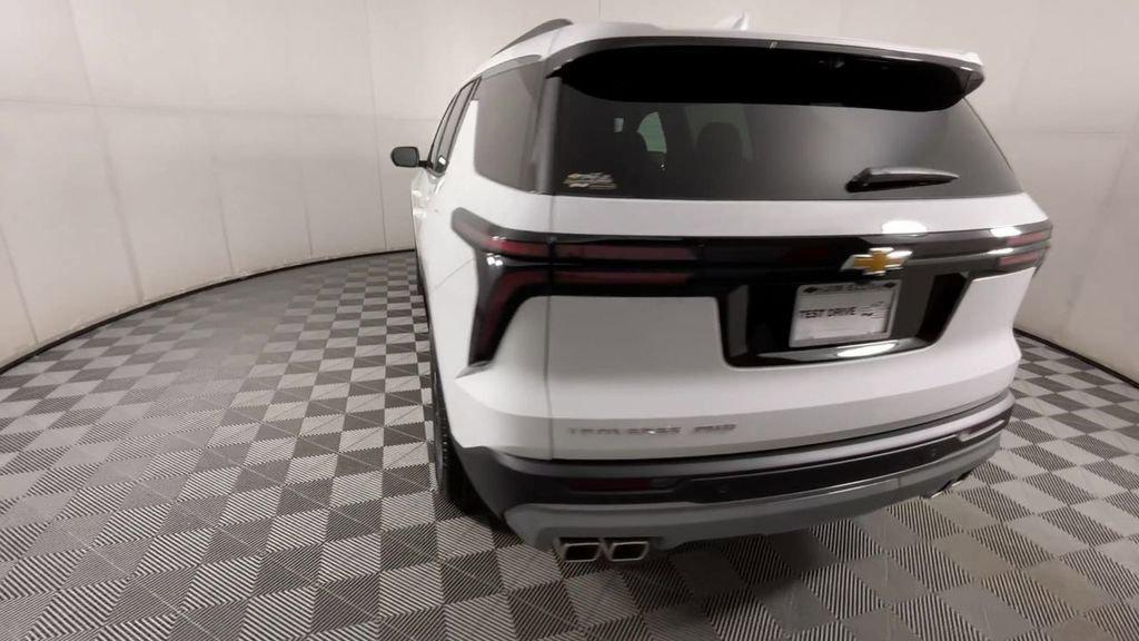 new 2026 Chevrolet Traverse car, priced at $48,372