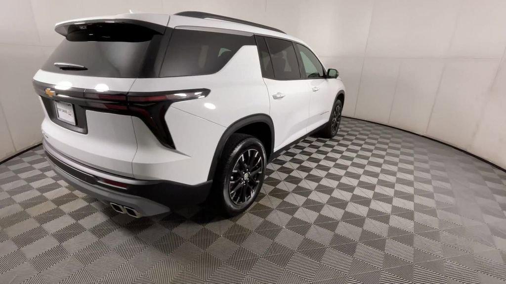 new 2026 Chevrolet Traverse car, priced at $48,372