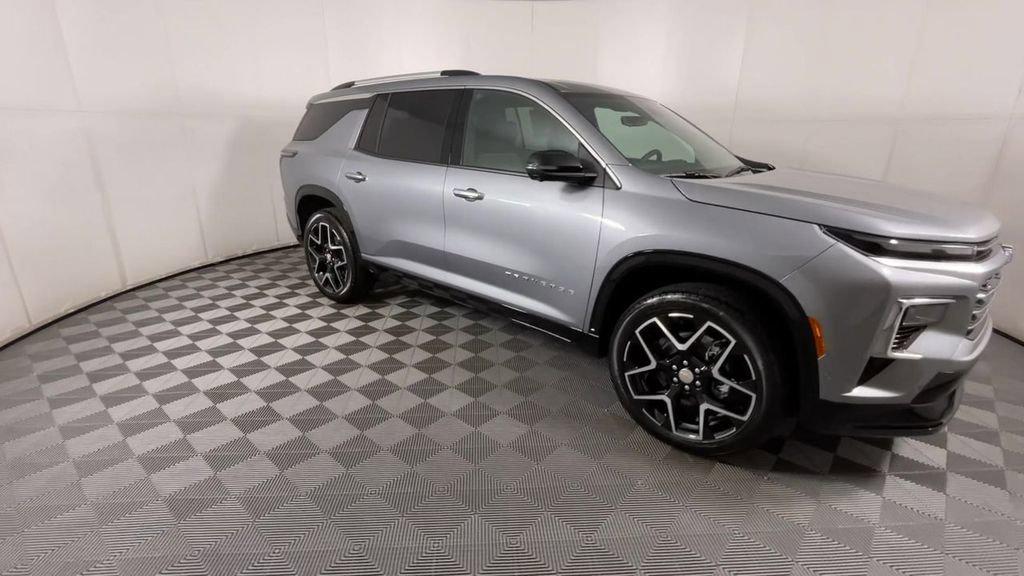 new 2026 Chevrolet Traverse car, priced at $60,920