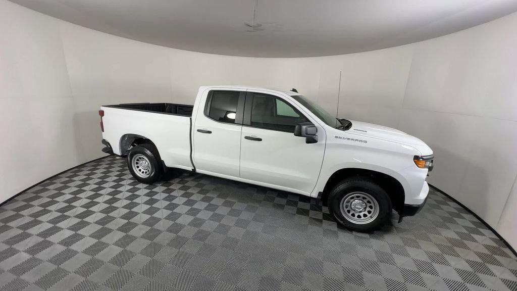 new 2026 Chevrolet Silverado 1500 car, priced at $39,370