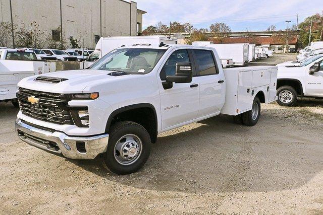 new 2024 Chevrolet Silverado 3500 car, priced at $68,503