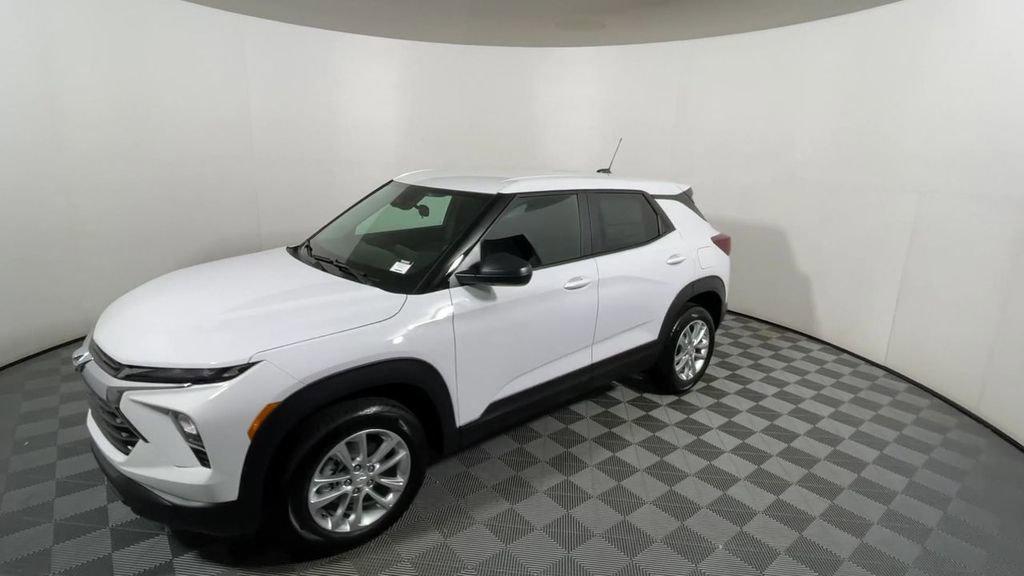 new 2026 Chevrolet TrailBlazer car, priced at $26,928