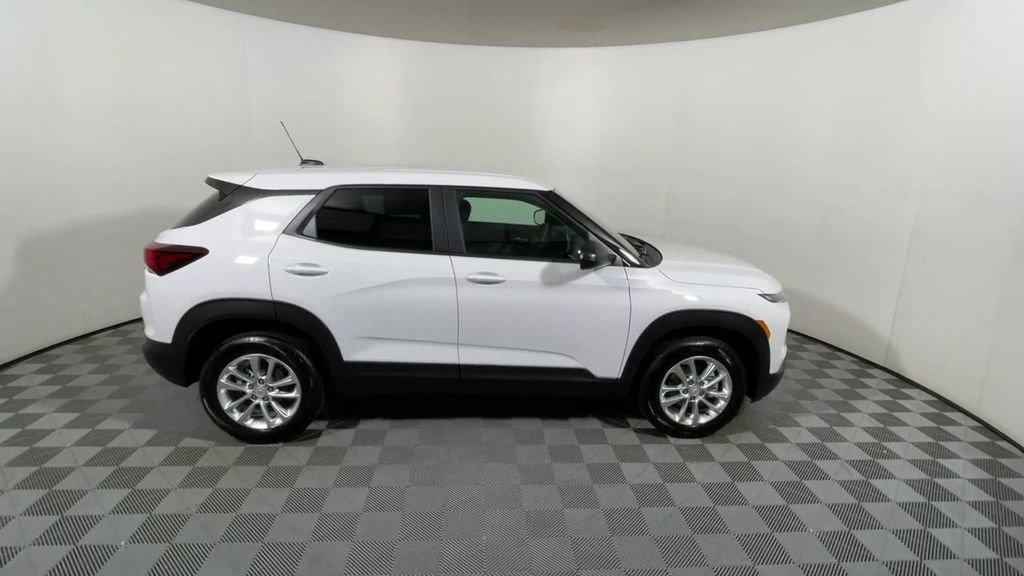 new 2026 Chevrolet TrailBlazer car, priced at $26,928