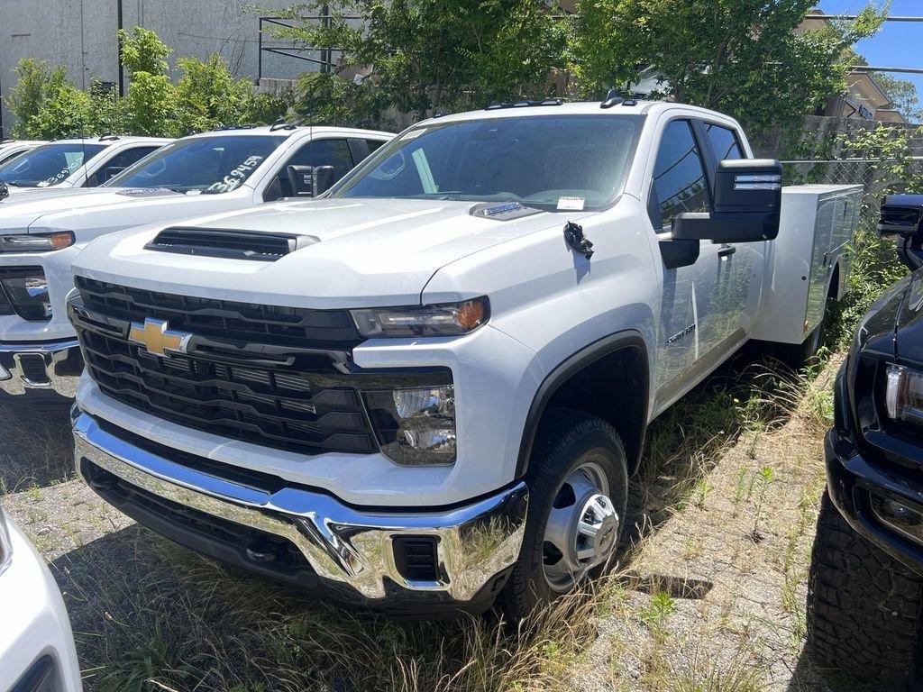 new 2024 Chevrolet Silverado 3500 car, priced at $69,603