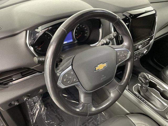 used 2022 Chevrolet Traverse car, priced at $28,214