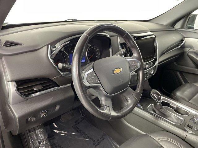 used 2022 Chevrolet Traverse car, priced at $28,214