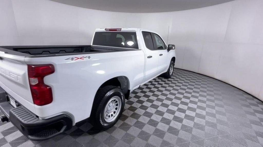 new 2024 Chevrolet Silverado 1500 car, priced at $43,950