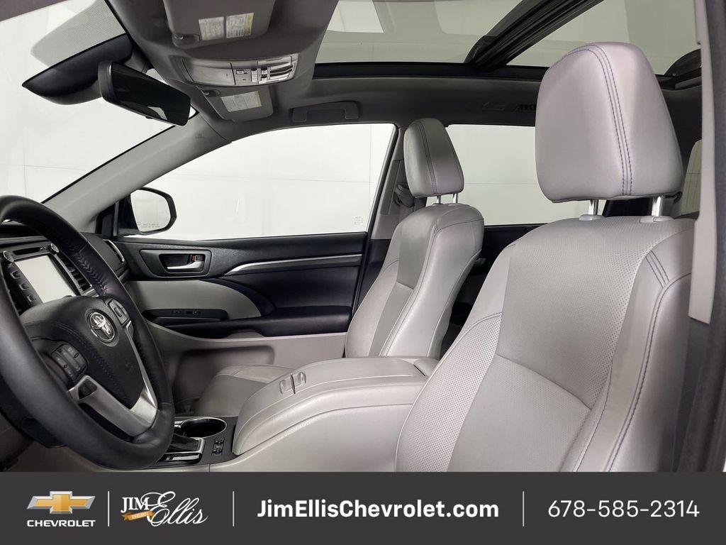 used 2018 Toyota Highlander car, priced at $29,000