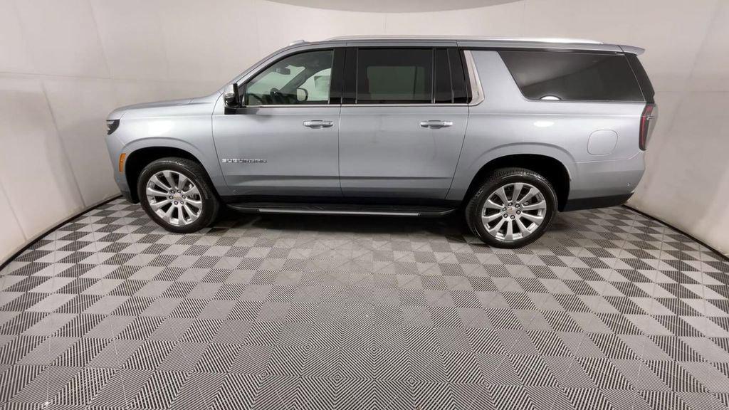 new 2025 Chevrolet Suburban car, priced at $75,180