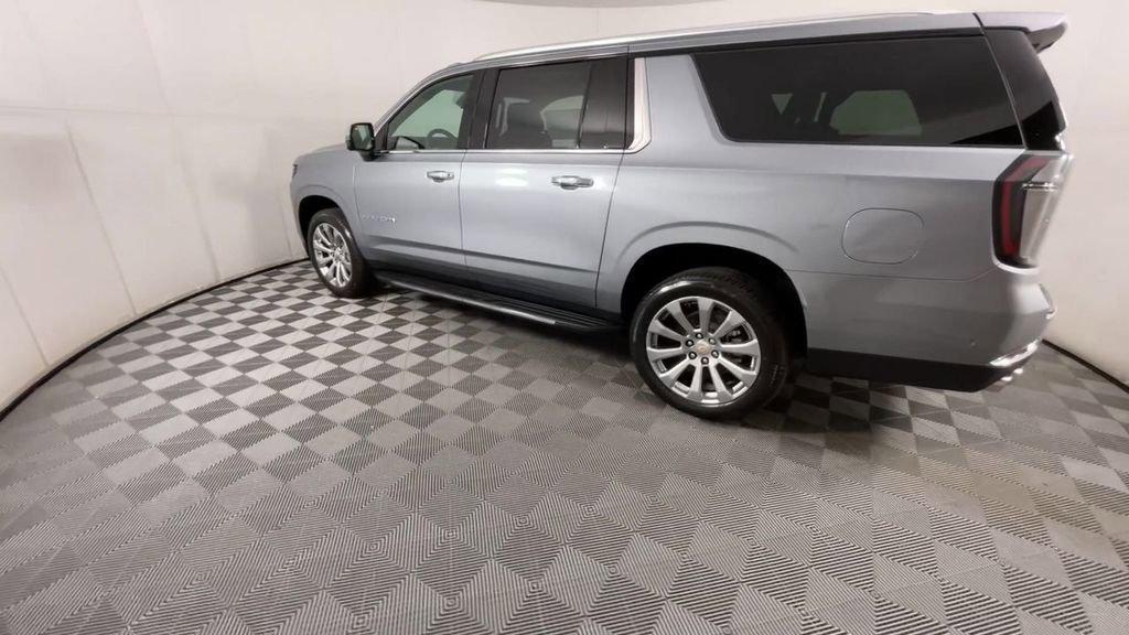 new 2025 Chevrolet Suburban car, priced at $75,180