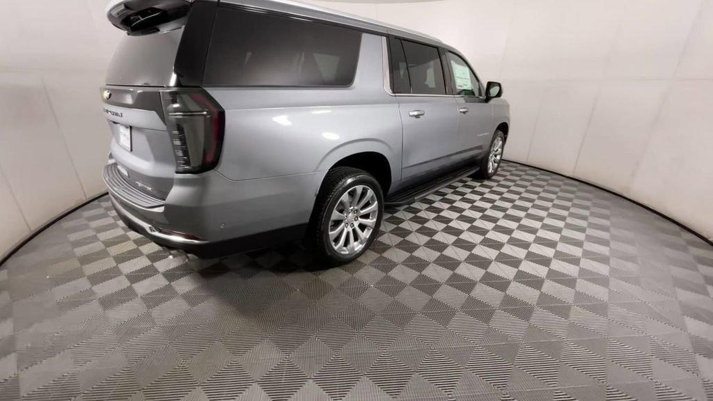 new 2025 Chevrolet Suburban car, priced at $75,180