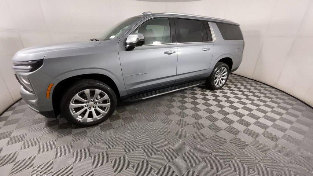 new 2025 Chevrolet Suburban car, priced at $75,180