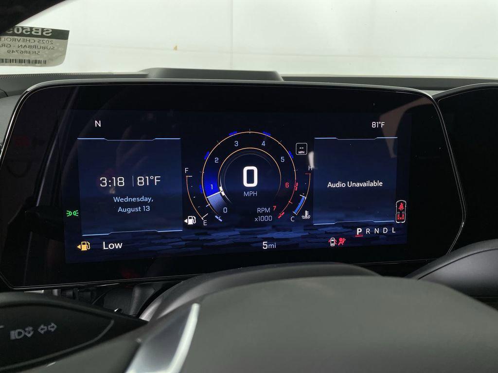 new 2025 Chevrolet Suburban car, priced at $75,180