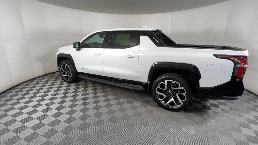 new 2025 Chevrolet Silverado EV car, priced at $89,440