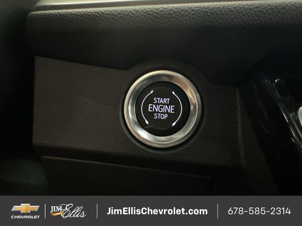used 2025 Chevrolet Traverse car, priced at $38,000