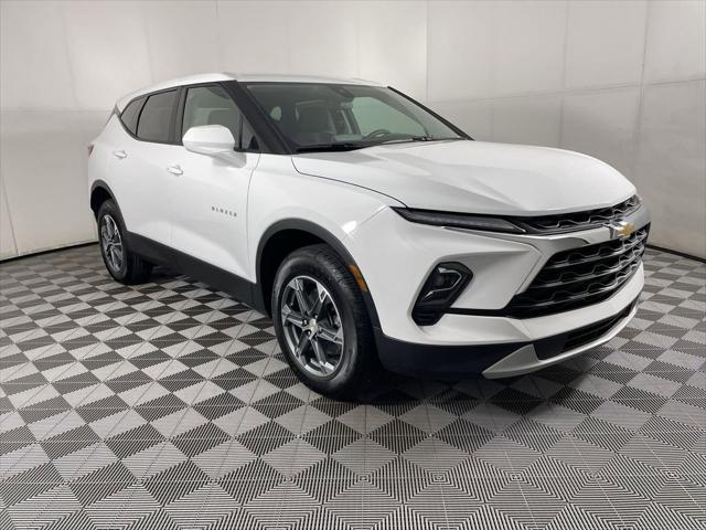 new 2025 Chevrolet Blazer car, priced at $35,372