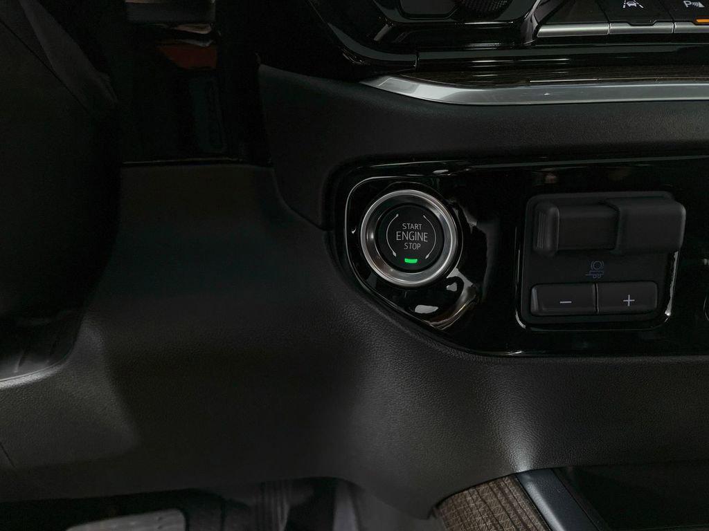 new 2025 Chevrolet Silverado 1500 car, priced at $52,227