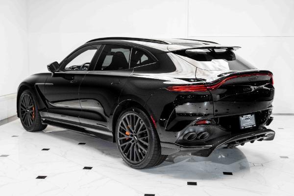used 2023 Aston Martin DBX car